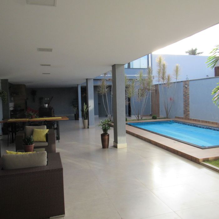 Casa Alto Padrão 04 Suítes
